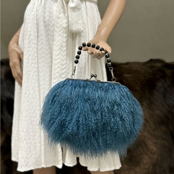 Multi Use Handmade Real Mongolian Lamb Fur Kisslock Clutch/Wristlet/Crossbody - Picture 3 of 16
